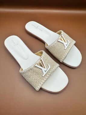 Louis Vuitton Cream Raffia Slide Sandals with Gold LV Emblem Size 7